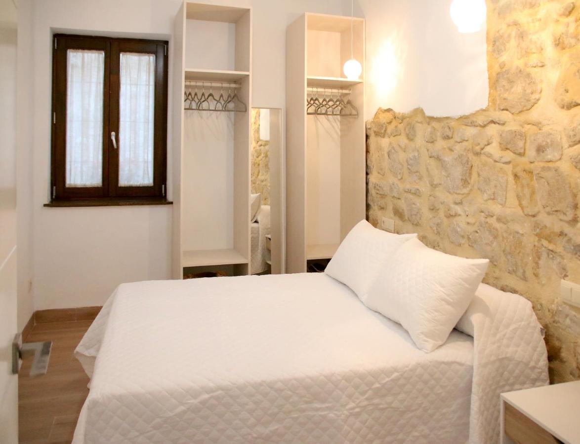 אובדה Apartamentos Turisticos La Estacion מראה חיצוני תמונה